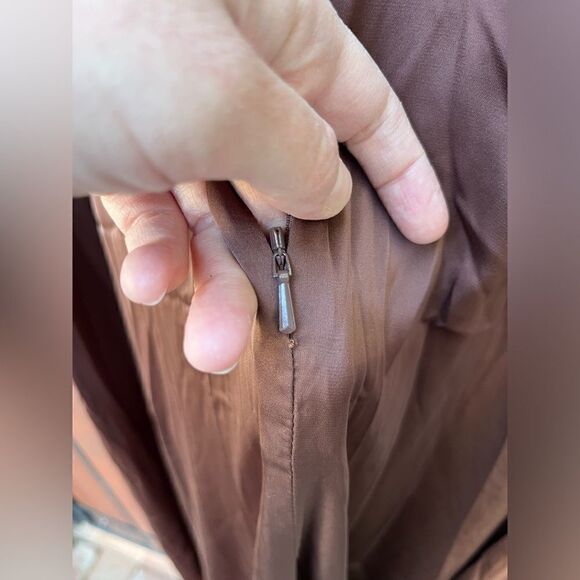 NEW MAC DUGGAL $338 CHOCOLATE TWIST FRONT PLUNGING EVENING GOWN #49085 Size 8 - Picture 9 of 11